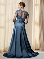 Abito da sera elegante bianco con applicazioni in pizzo di tulle, maniche lunghe, linea a trapezio, modello Y8514