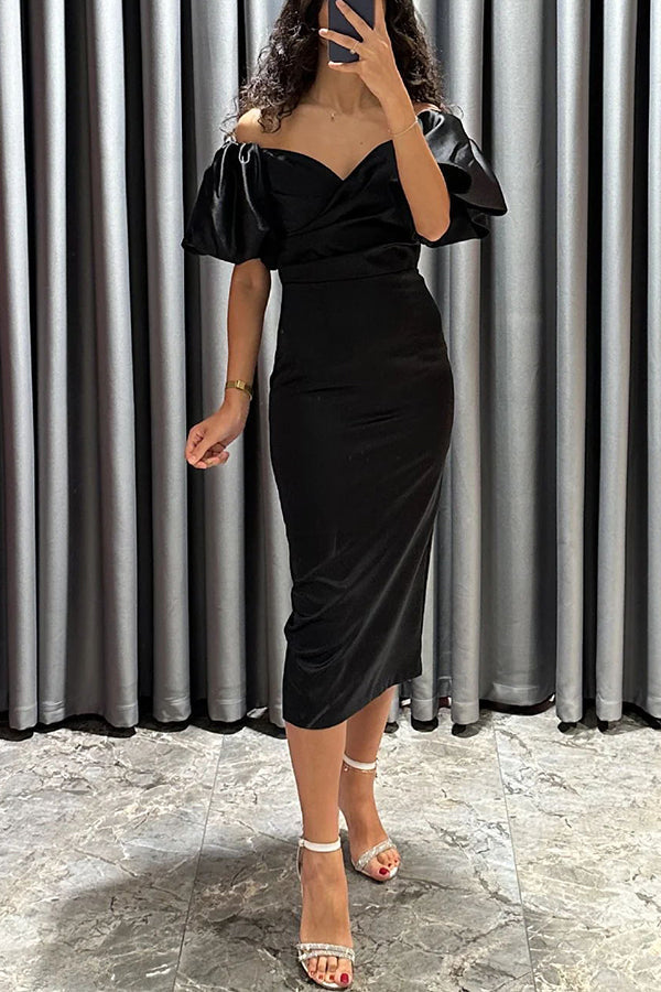 Robe de soirée mi-longue en satin doux à manches bouffantes froncée au buste