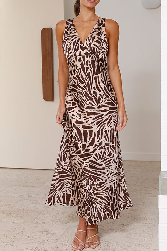 Taylan Brown – Midikleid mit tiefem V-Ausschnitt 