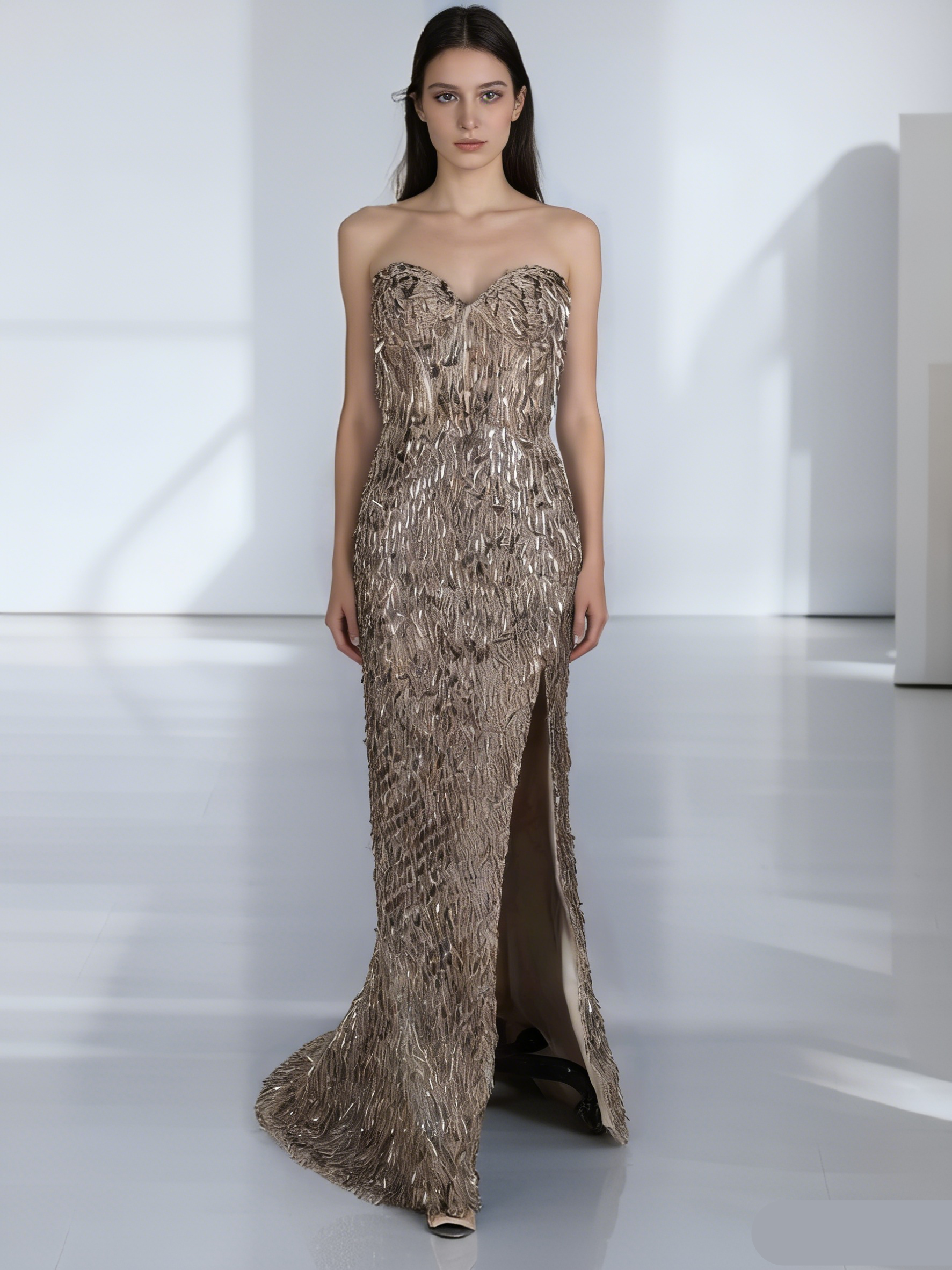 Abito da sera sirena senza spalline con paillettes champagne | Abito da ballo con schiena allacciata e strascico in pizzo
