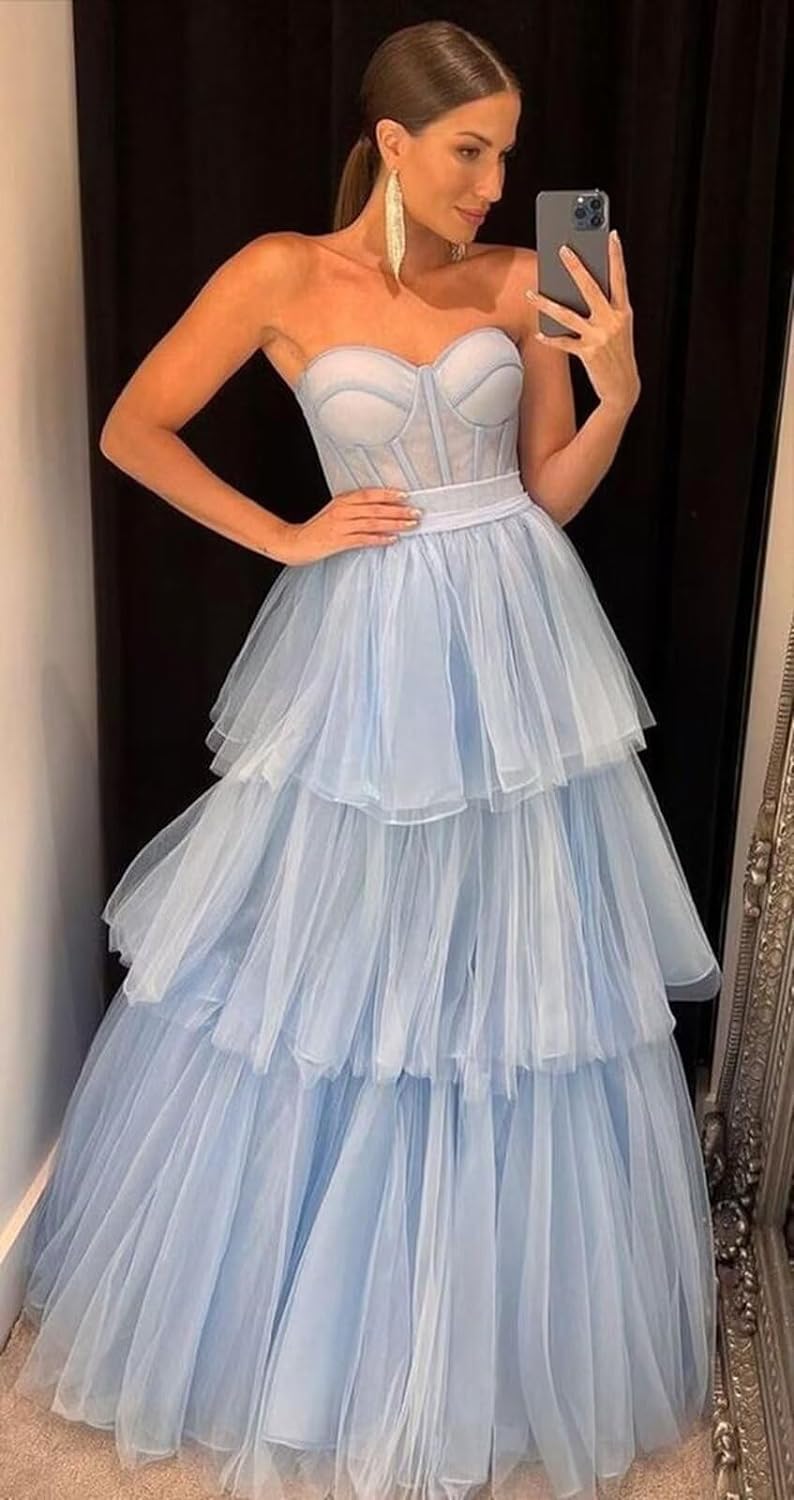 Abito lungo da sera in tulle a balze a linea ad A