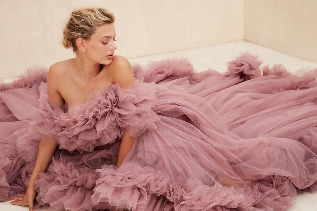 Robe de Tule Ruffles para Sessão Fotográfica de Gravidez Robe Transparente de Ombros Descobertos para Gravidez Vestido de Baile para Chá de Bebé