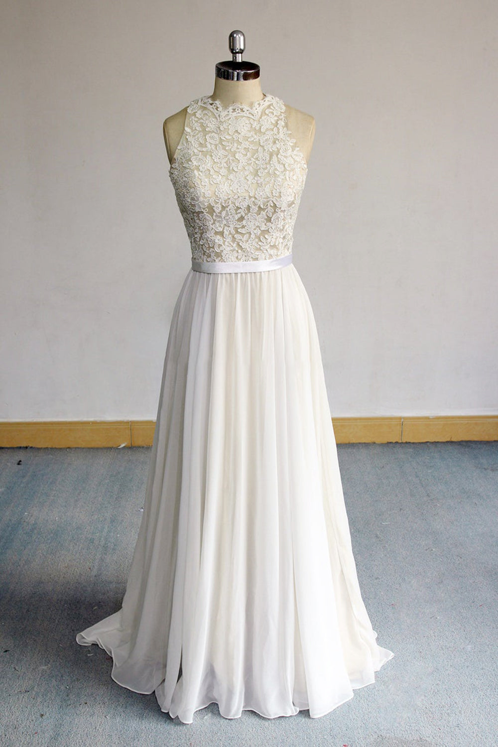Glamorous White Appliques Chiffon Wedding Dress Sleeveless Ruffles A Line Gown