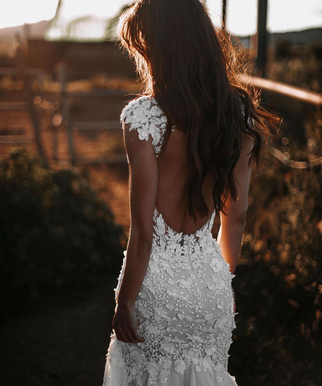 Bmbridal V-Neck Mermaid Wedding Dress With Appliques And Beading Chapel Train