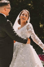 V Neck Long Sleeve Ball Gown Wedding Dress With Applique Lace Beading