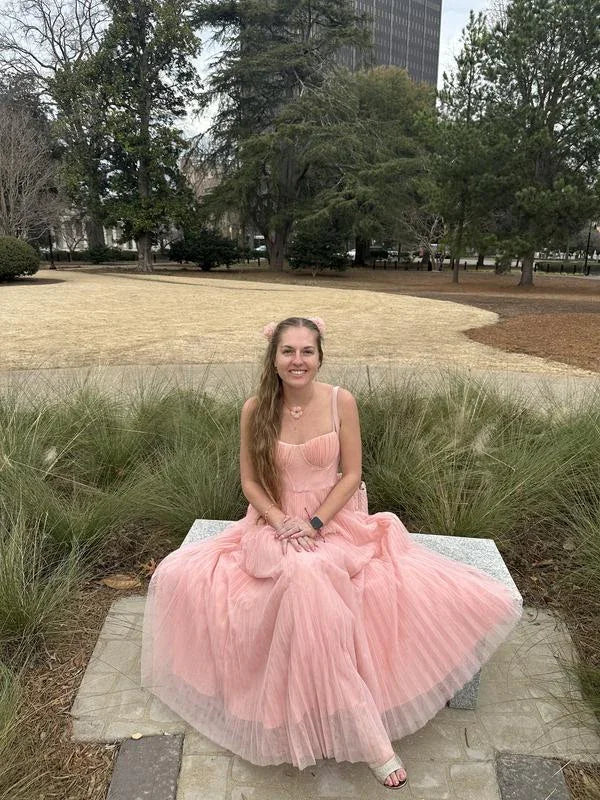 Vestido de Festa Midi Verde com Alças Finas Elegantes, Tule Plissado, Corte em A Y8452