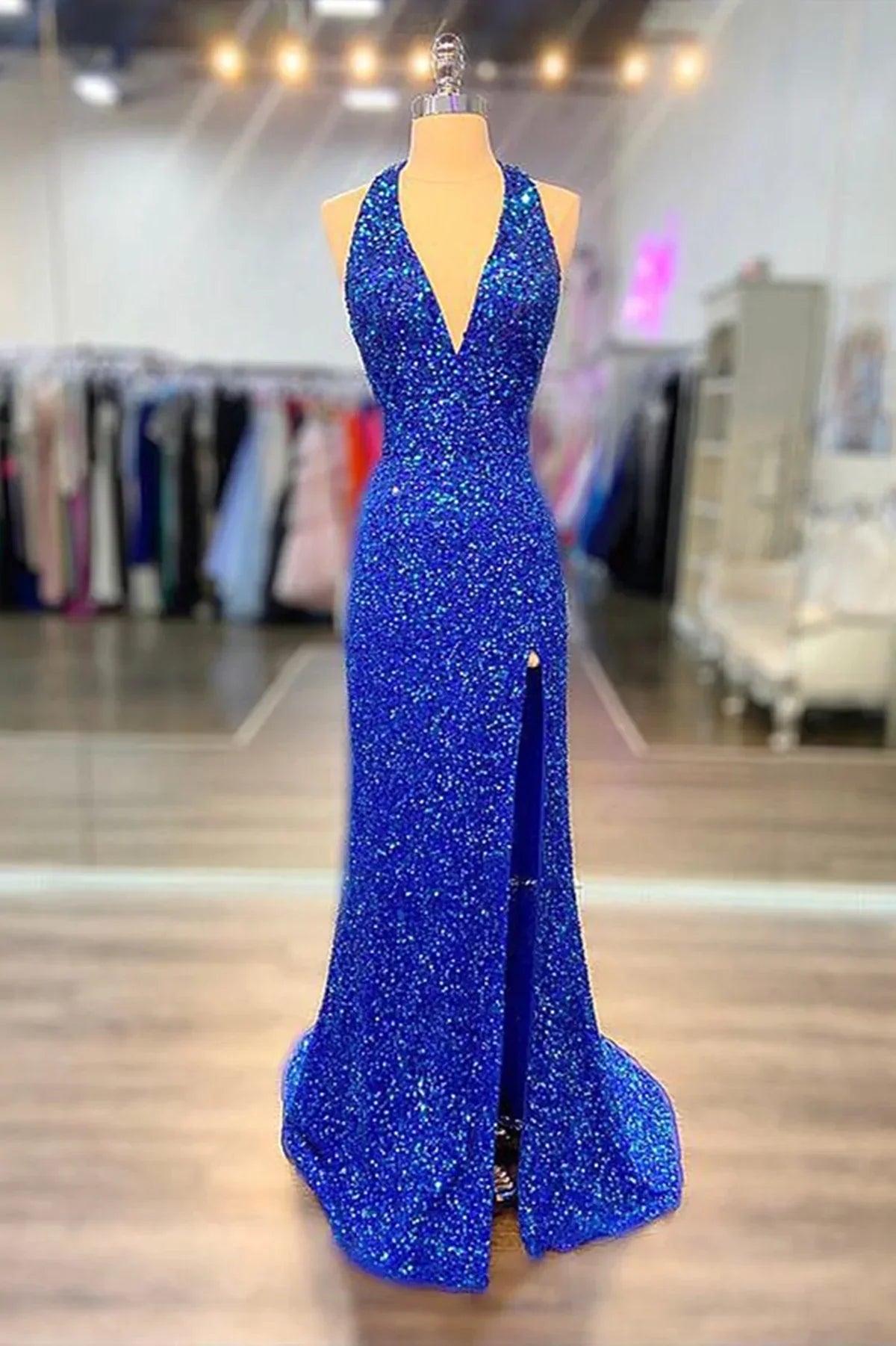 Vestidos compridos de cerimónia azul real com decote halter, vestidos compridos formais de noite azul real brilhante Y124
