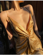 Vestido de fiesta sexy con escote halter en V, vestido de noche para baile de graduación en dorado champán Y8211