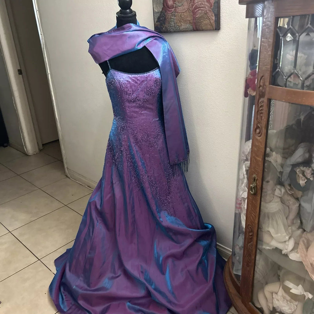 Splendido abito da sera viola con perline a linea ad A, spalline sottili, vestito da festa e ballo Y7955