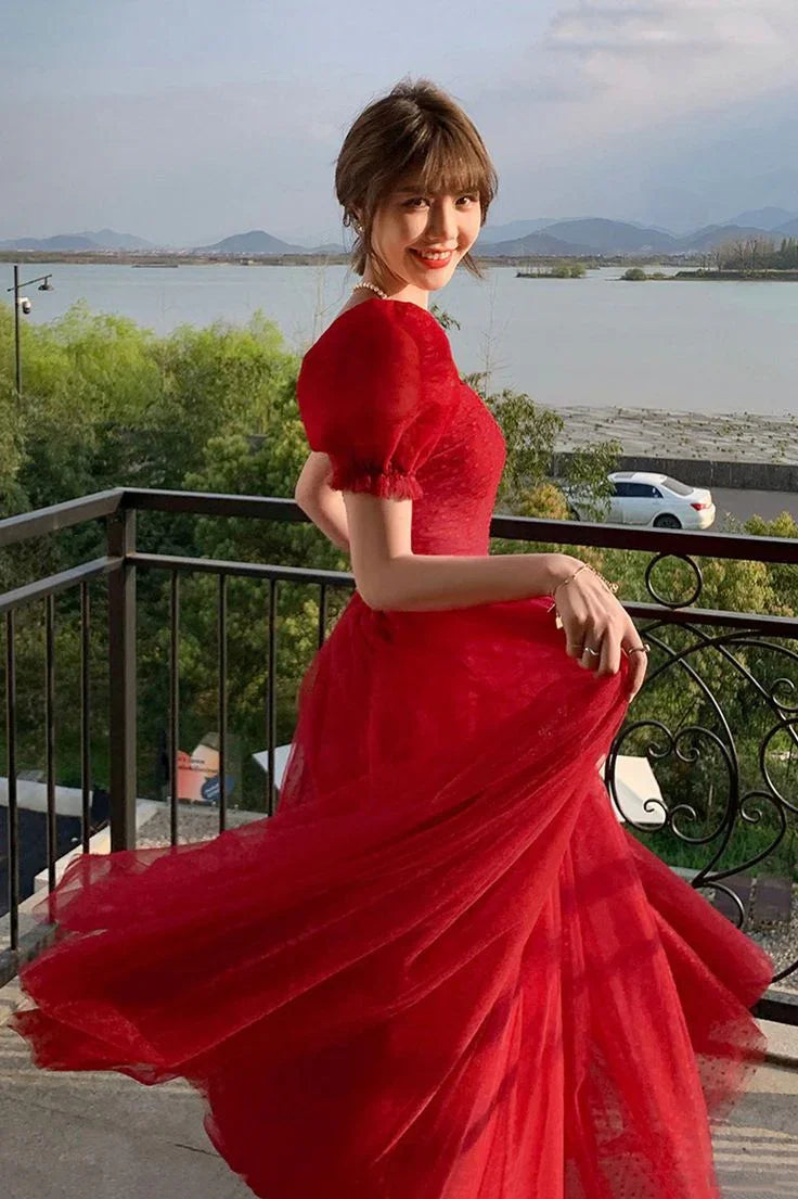 Bellissimo abito da sera lungo in tulle rosso a linea ad A Y7771