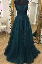 Abito da sera a linea ad A in pizzo di tulle con scollo rotondo e spalline sottili, modello Y1817