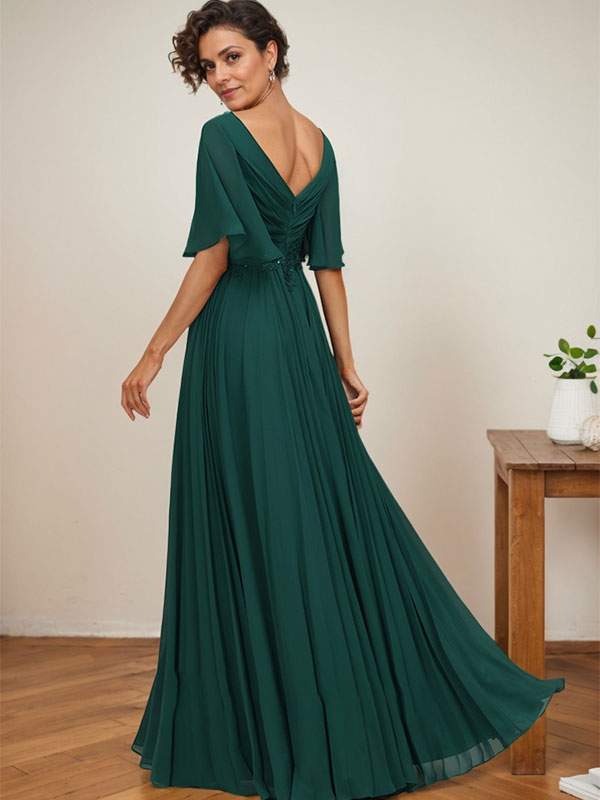 Robe de mère de la mariée en mousseline longueur au sol, coupe en A, col en V, ornée d'appliques en dentelle plissée et de paillettes