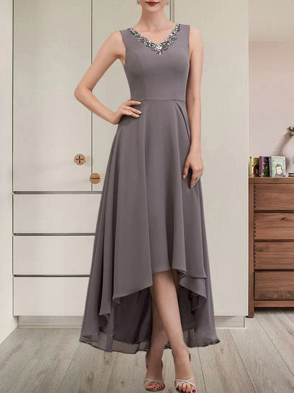 Vestido de gasa asimétrico para madre de la novia con escote en V, corte A y lentejuelas con abalorios