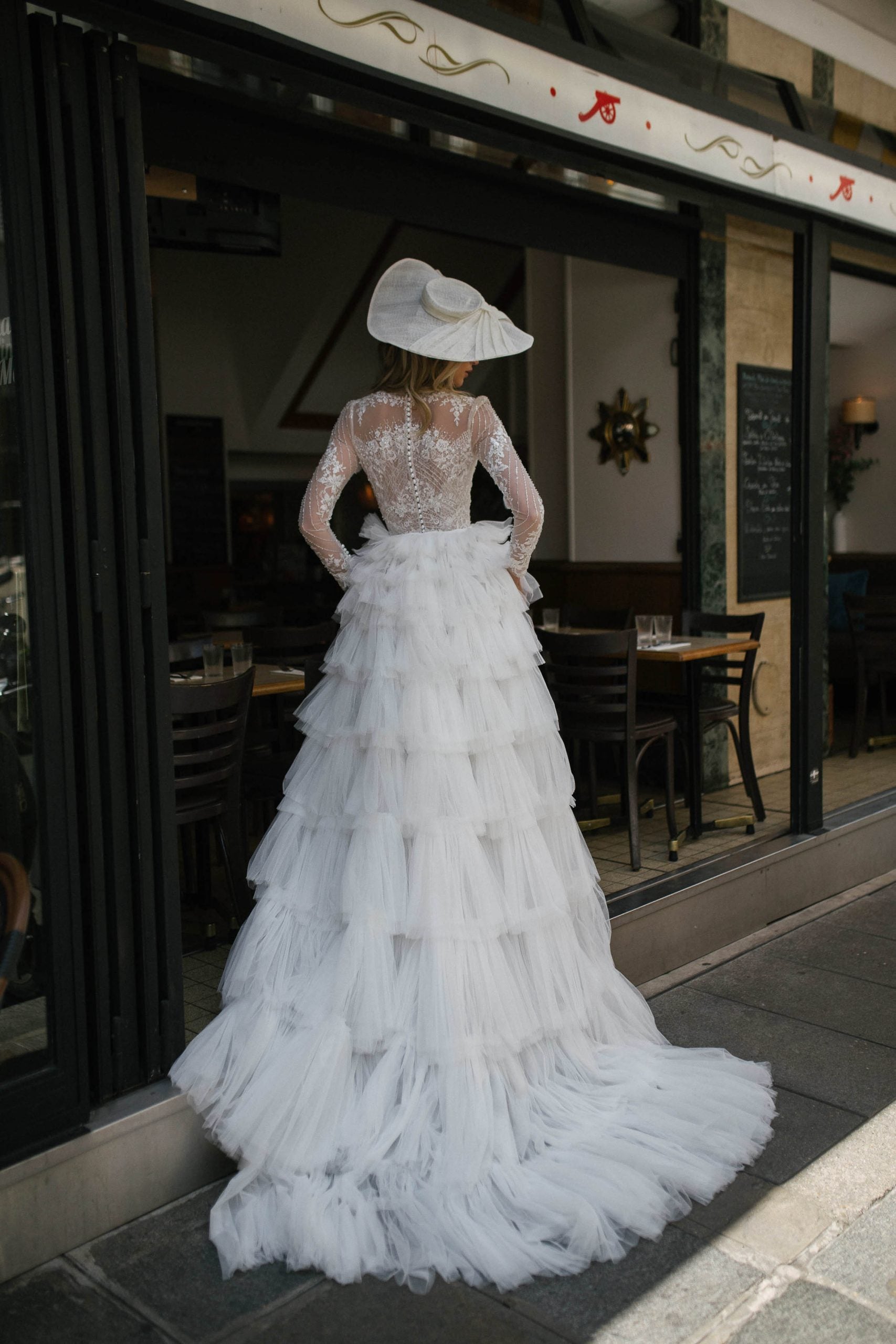 Unmissable White Applique Floor Length Wedding Dress With Lace Bodice
