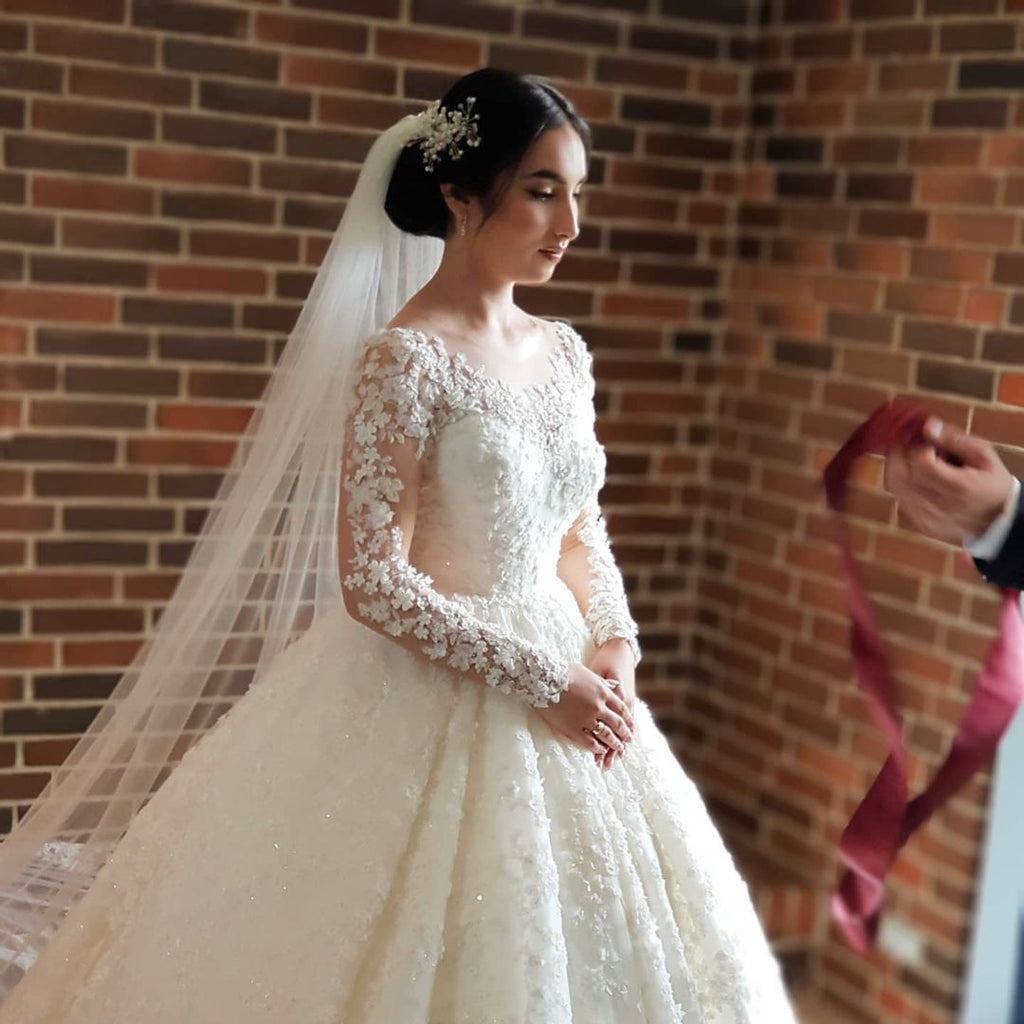 Glamorous Long Sleeve Lace Princess Wedding Dress For Brides