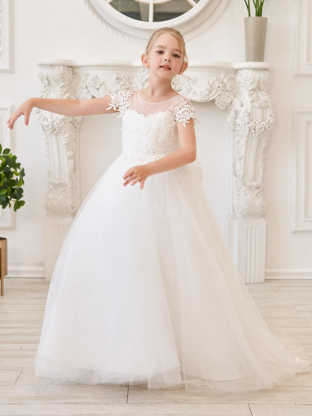 Ivory Lace Tulle First Communion Flower Girl Dress With Detachable Train