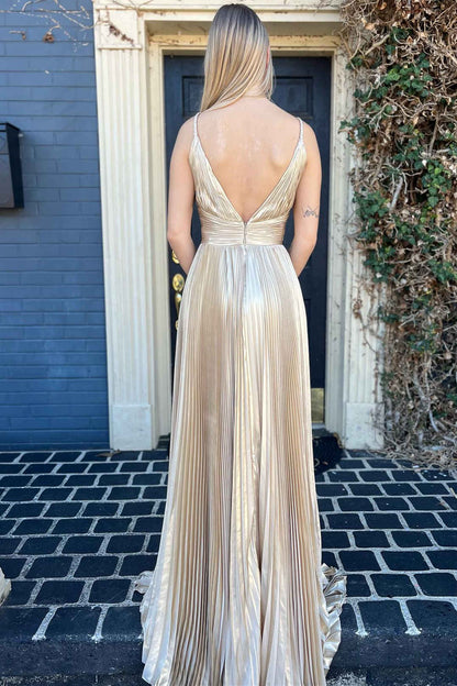 Vestido de fiesta largo plisado dorado con escote en V pronunciado