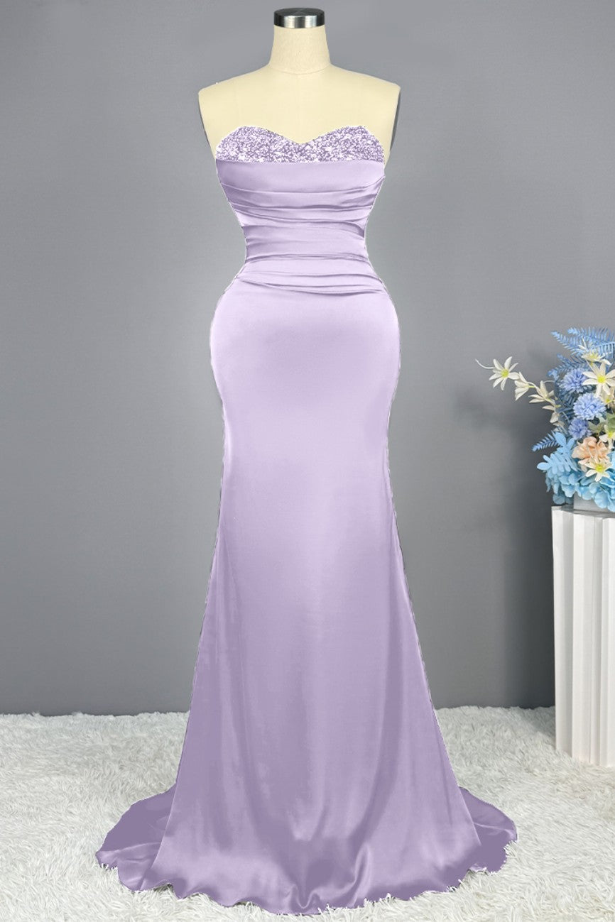 Vestido longo de baile de finalistas sem mangas com decote coração bordado a lantejoulas