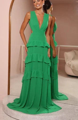Vestido de Festa Longo Verde Esmeralda com Decote Profundo em V, Folhos em Camadas e Costas Descobertas Y8386