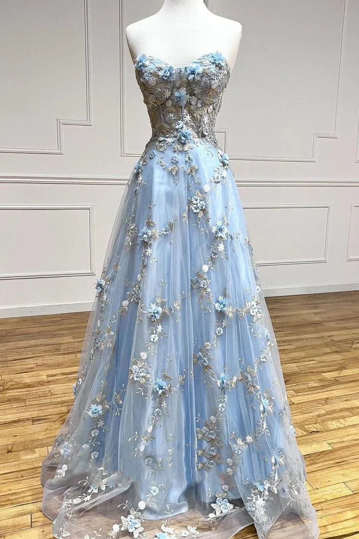 Abito lungo da sera senza spalline a linea ad A con applicazioni in tulle blu Y6565