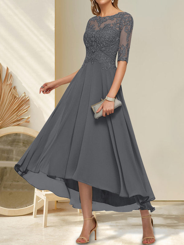 Robe de mère de la mariée en mousseline et dentelle, ligne A, col bateau illusion, asymétrique, ornée de perles et de paillettes