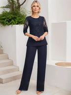 بدلة قفز/بدلة بنطلون منفصلة بياقة دائرية وطول يصل إلى الأرض من الشيفون والدانتيل فستان أم العروس مزين بالترتر