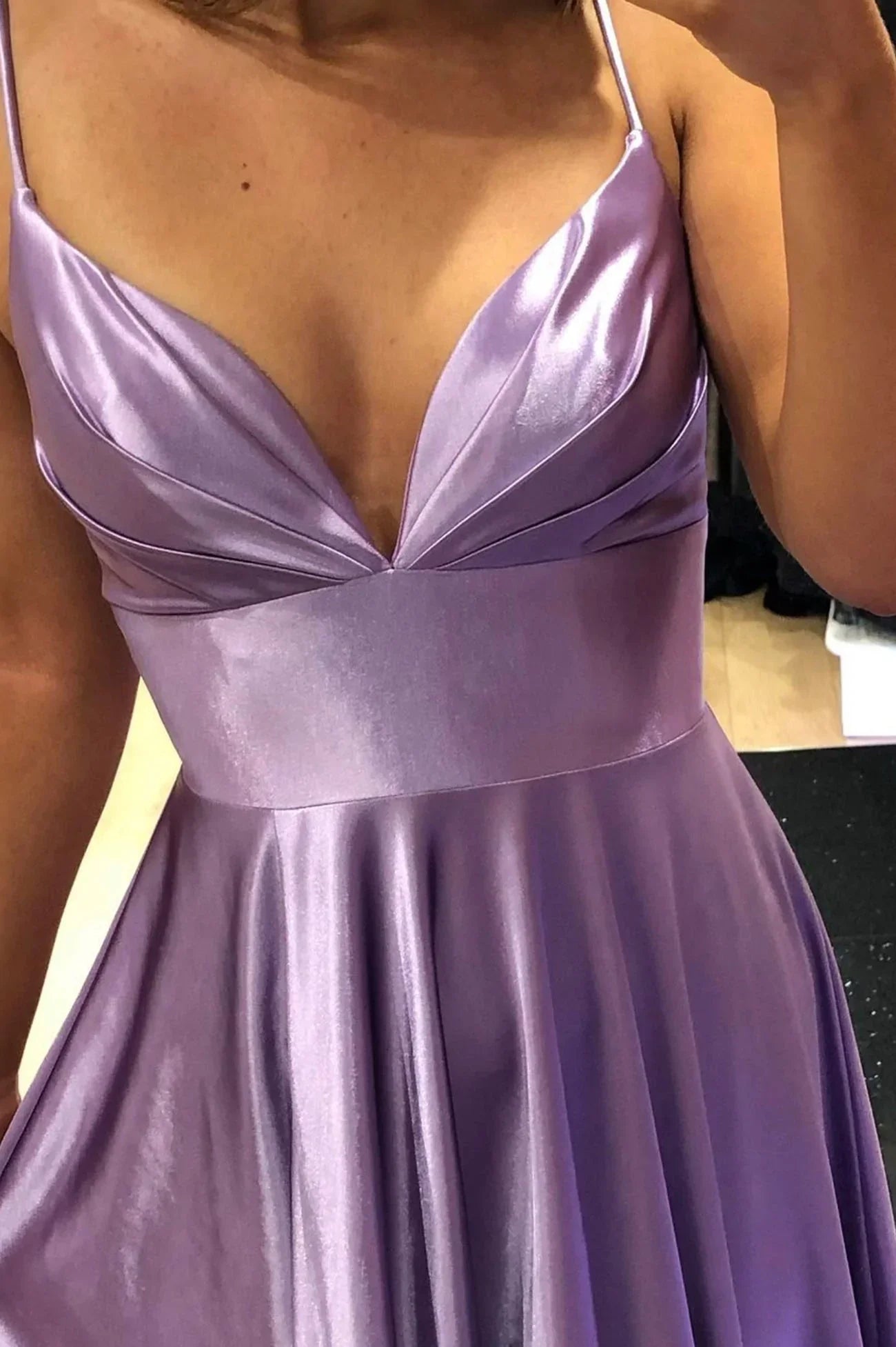 Vestido longo de cetim roxo com decote em V para baile, simples, corte em A, vestido de noite Y927