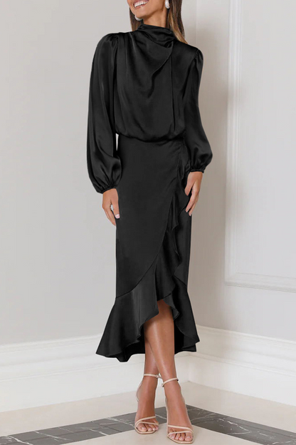Elegante vestido de noche de cuello alto con volantes lisos 