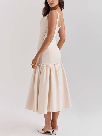 Anmutiges Midikleid mit quadratischem Ausschnitt, breiten Trägern und tiefer Taille 