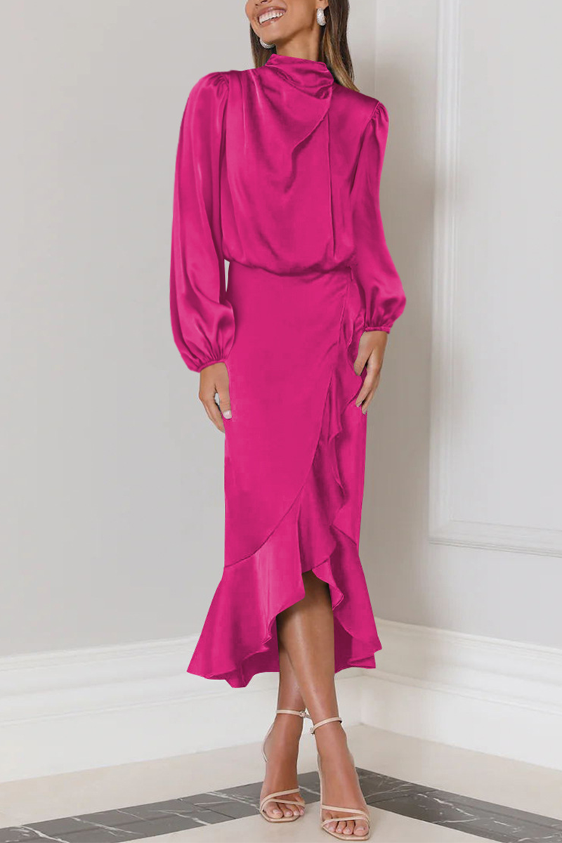 Elegante vestido de noche de cuello alto con volantes lisos 