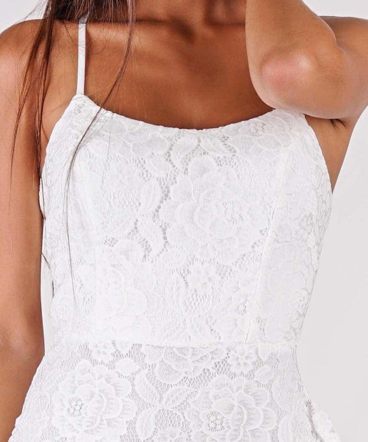Vestido de fiesta de sirena con abertura y tirantes finos, sin tirantes y apliques de encaje