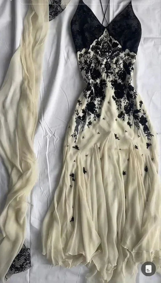Abito da sera lungo in chiffon nero con pizzo e spalline sottili stile champagne Y7480