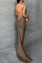 Sexy, einfarbiges, rückenfreies Abendkleid mit Neckholder 