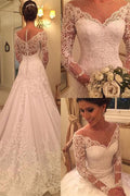 Glamorous Princess Long Sleeves Wedding Dress With Lace Appliques And Pearls