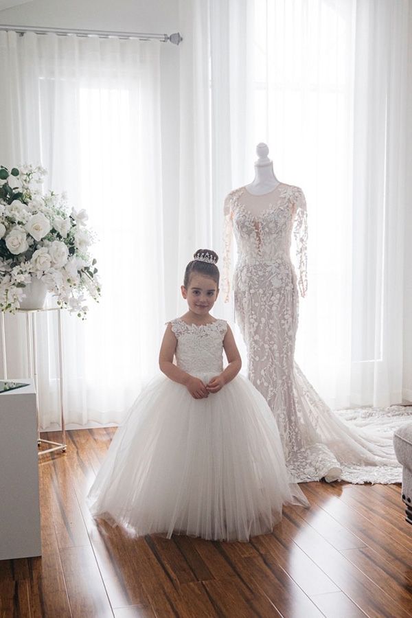 BMbridal Ivory Tulle Flower Girl Dress Ball Gown With Bow Knot