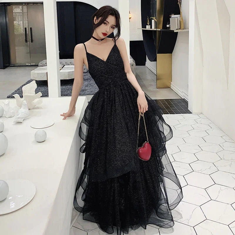 Abito da sera in tulle nero con paillettes da ballo Y1021