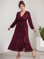 Robe mère de la mariée en velours, longueur thé, manches longues, en ligne A, col en V, avec fente