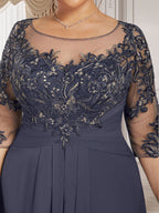 Robe de mère de la mariée en dentelle et mousseline, longueur au sol, ligne en A, décolleté en U avec volants en cascade
