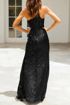 Vestido de Noite Formal e Sensual com Decote Assimétrico, Fenda Lateral e Brilhos Sólidos