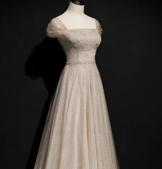 Funkelndes Tüll-Pailletten-Kleid mit quadratischer Perlenstickerei, langes A-Linien-Ballkleid für den Abschlussball, Festkleid Y7585