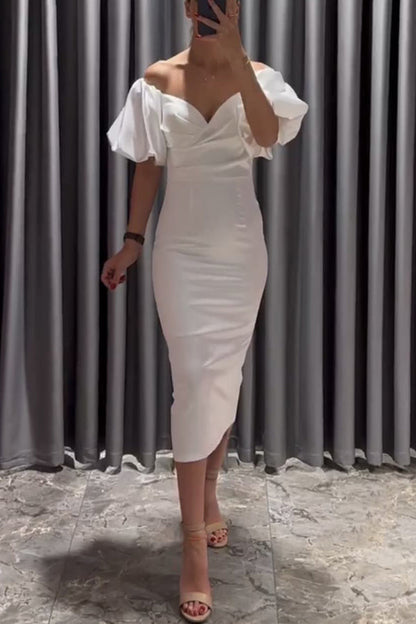 Talk Sweetly – Formelles Midikleid aus Satin mit Puffärmeln und gerüschter Brustpartie 
