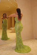 Elegant Green Spaghetti Strap Sleeveless Long Beaded Prom Dress