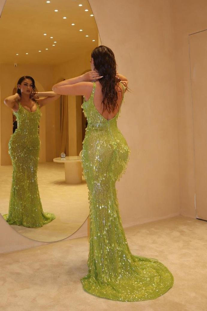Elegant Green Spaghetti Strap Sleeveless Long Beaded Prom Dress