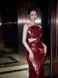 Robe de bal longue sirène bordeaux sans bretelles ornée de fleurs de rose en sequins Y8595