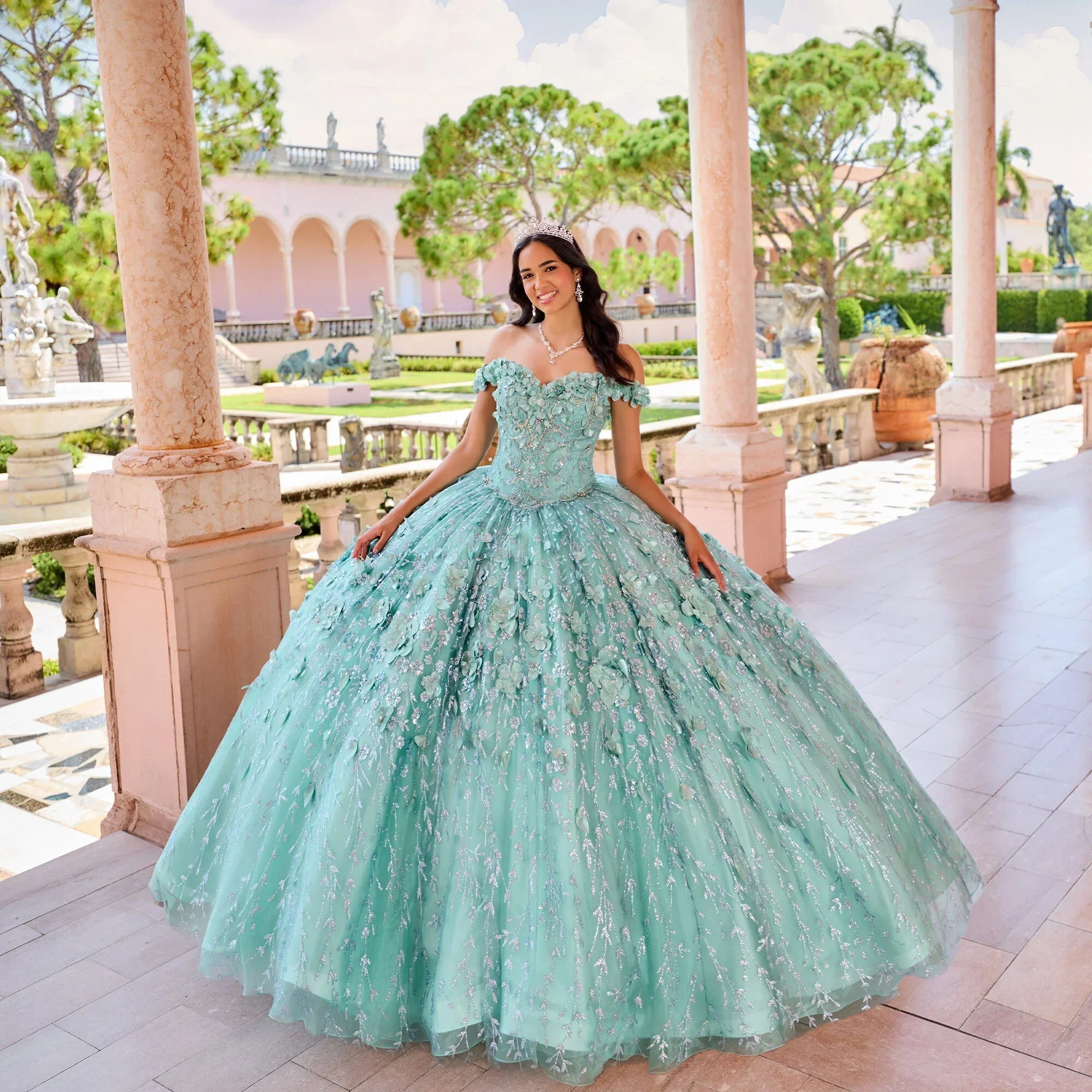 Abito da ballo verde smeraldo con fiori ricamati a mano, abito da quinceañera con scollo a cuore e spalle scoperte Y293