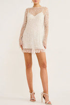 Minikleid aus glitzerndem und glänzendem Pailletten- und Perlenstoff mit separatem Unterkleid 