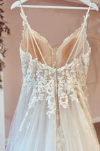 Vintage Lace Sweetheart Appliques A Line Wedding Dress With Ruffles Tulle