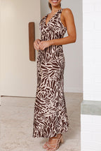 Vestido midi con escote en V profundo de Taylan Brown 