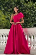One Shoulder Prom Dress Long Sleeveless With Pleated Bowknot Custom Colors