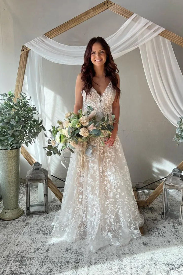 Abito da sposa elegante a linea ad A con spalline sottili e schiena con apertura a goccia